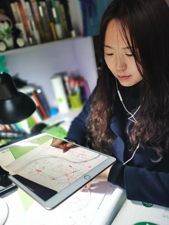 学写日记网红,记录生活，分享快乐，引领潮流