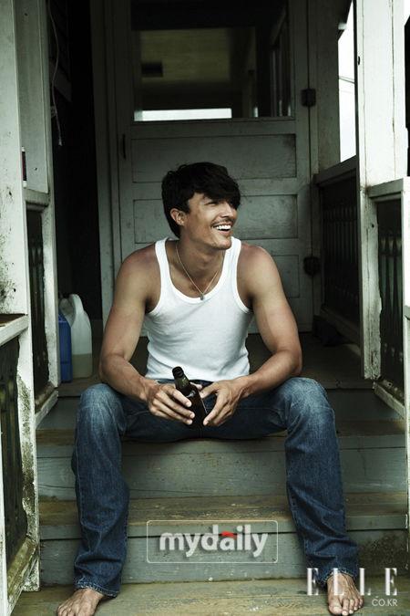 韩国明星胸肌图,揭秘胸肌线条的艺术